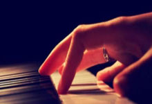 指甲测命：手指没有月牙代表着什么？